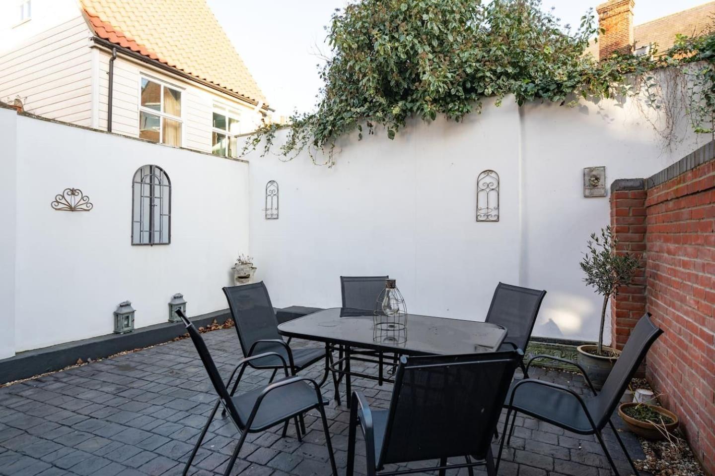 Juniper House Βίλα Harwich Εξωτερικό φωτογραφία